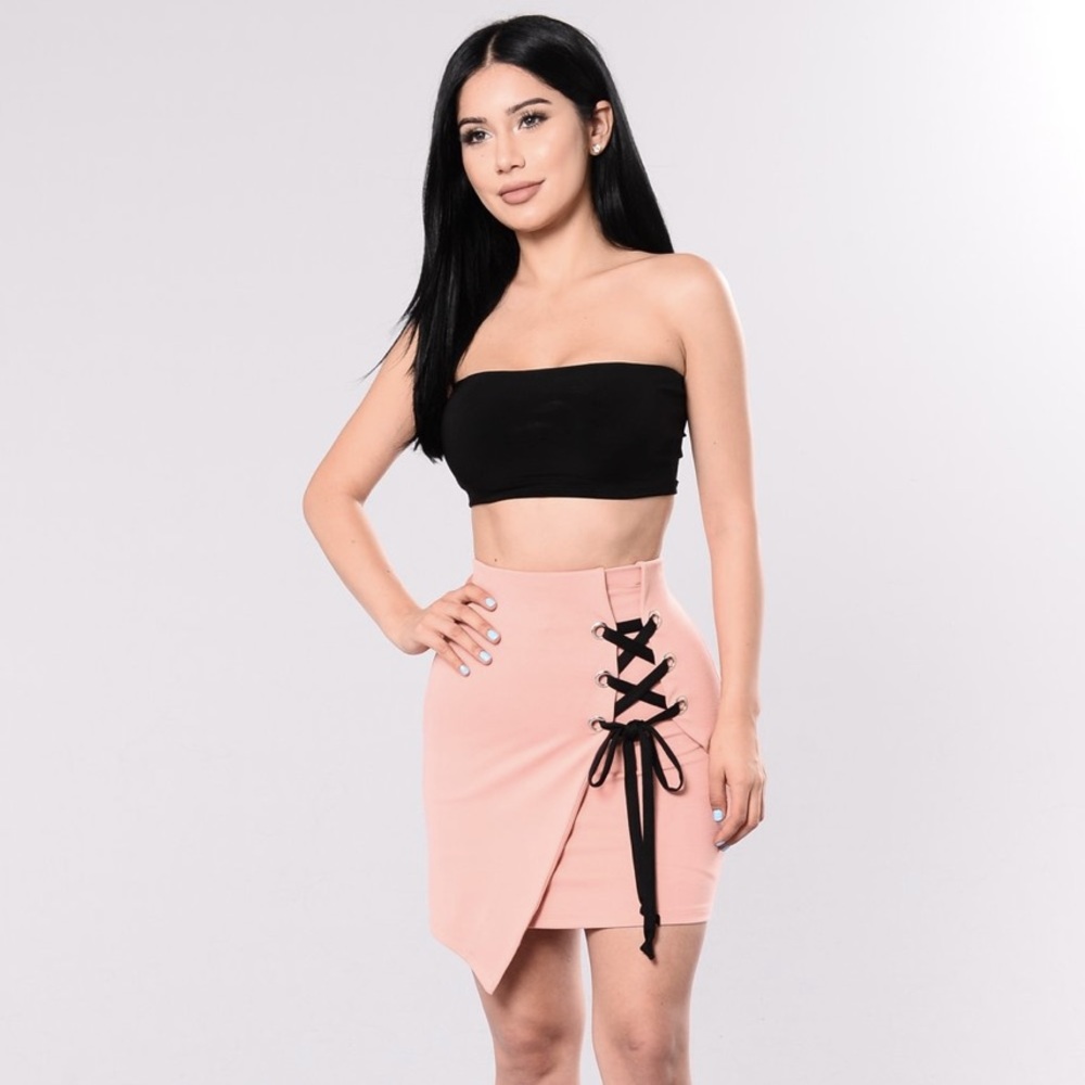 FashionNova Joscelyn Skirt - Blush